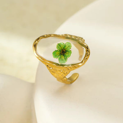 Leaf Clover Ring