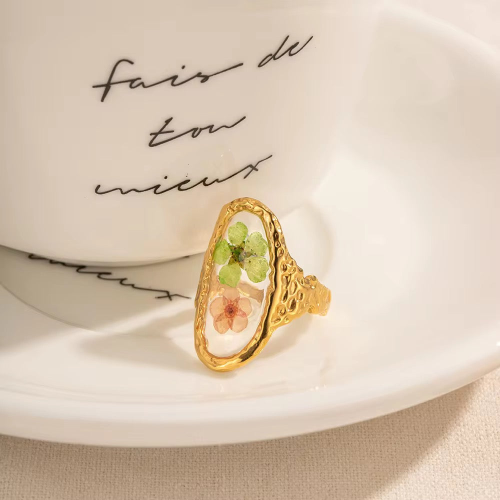 Soft Pastel Gold Band